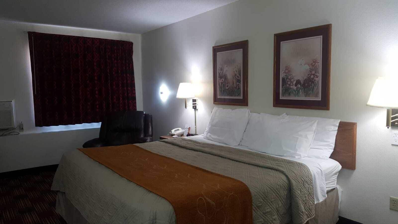 Americas Best Value Inn & Suites Harrisonville Exterior photo
