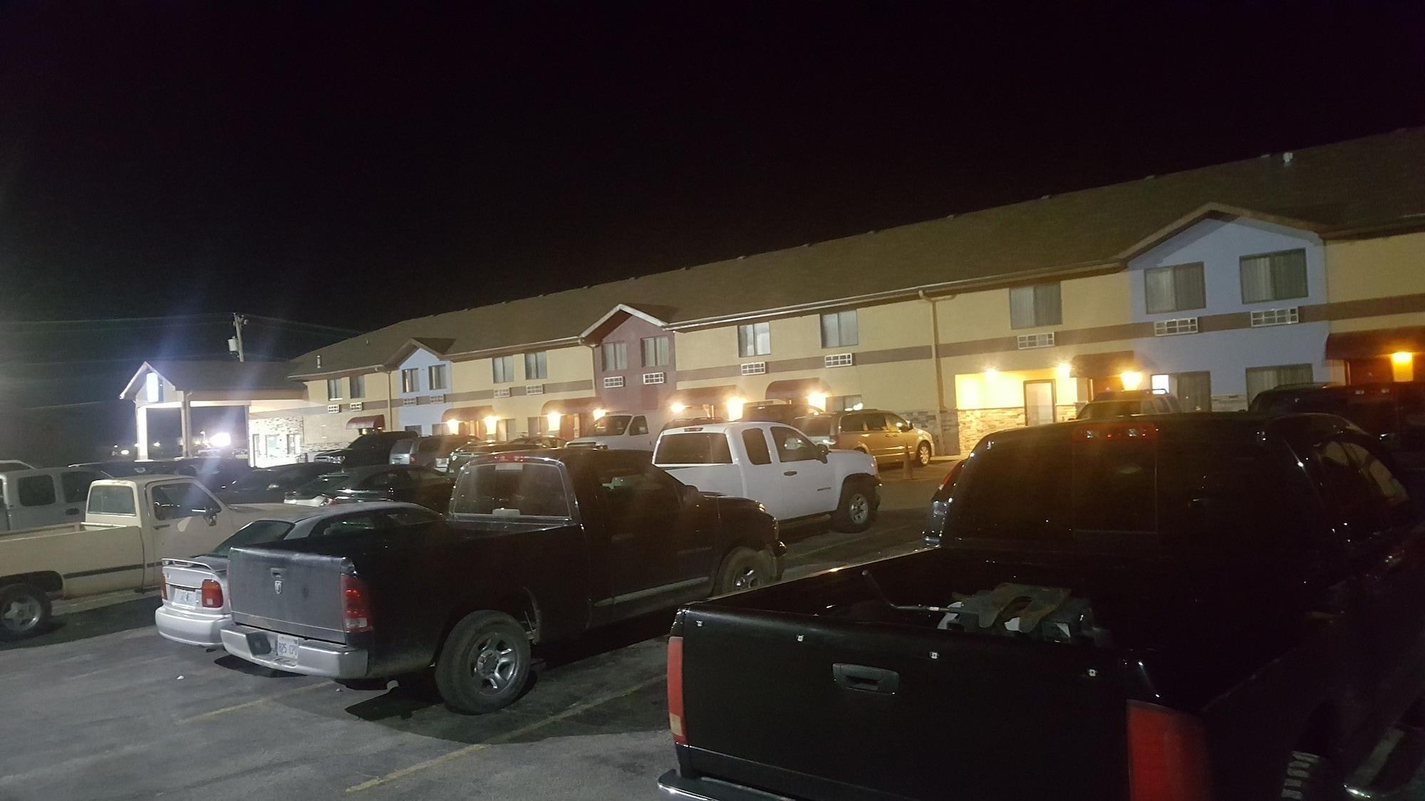 Americas Best Value Inn & Suites Harrisonville Exterior photo