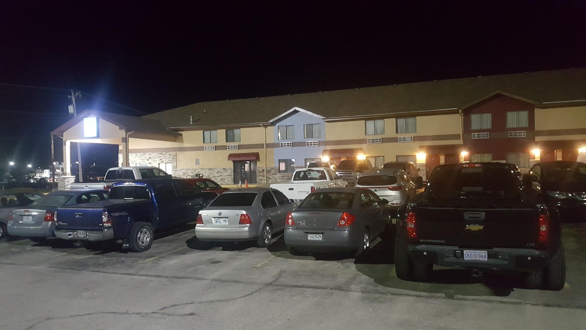Americas Best Value Inn & Suites Harrisonville Exterior photo